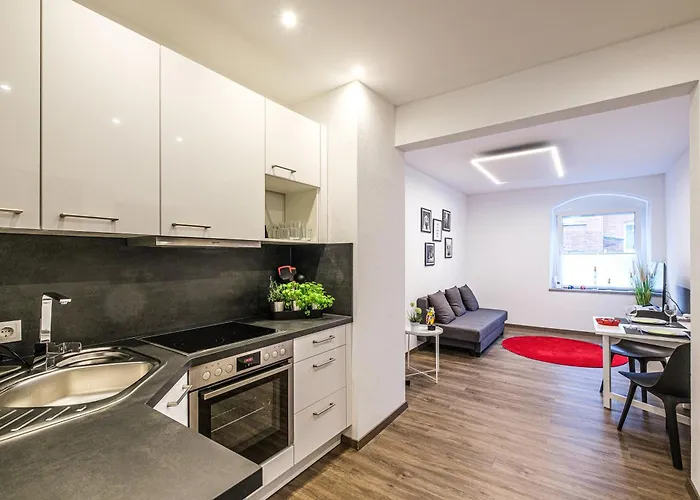 Ulmer Stadtwohnung شقة *