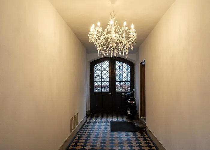 شقة Ulmer Stadtwohnung